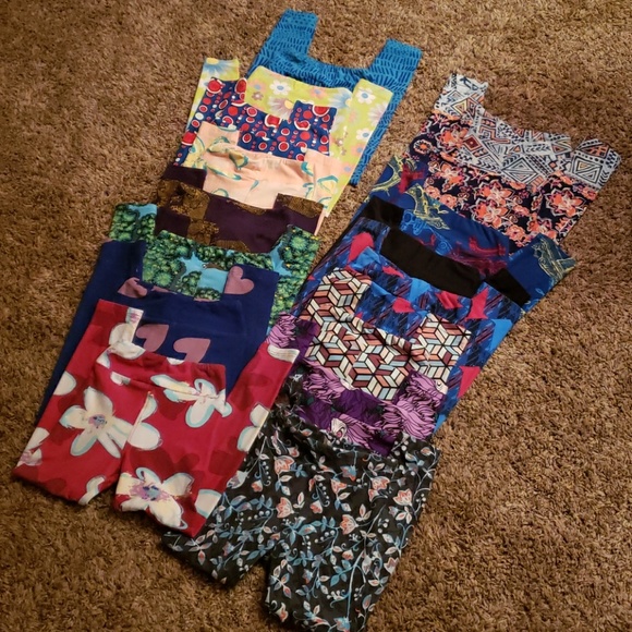 LuLaRoe Other - Girls LulaRoe bundle 16 pairs S/M💙💚❤